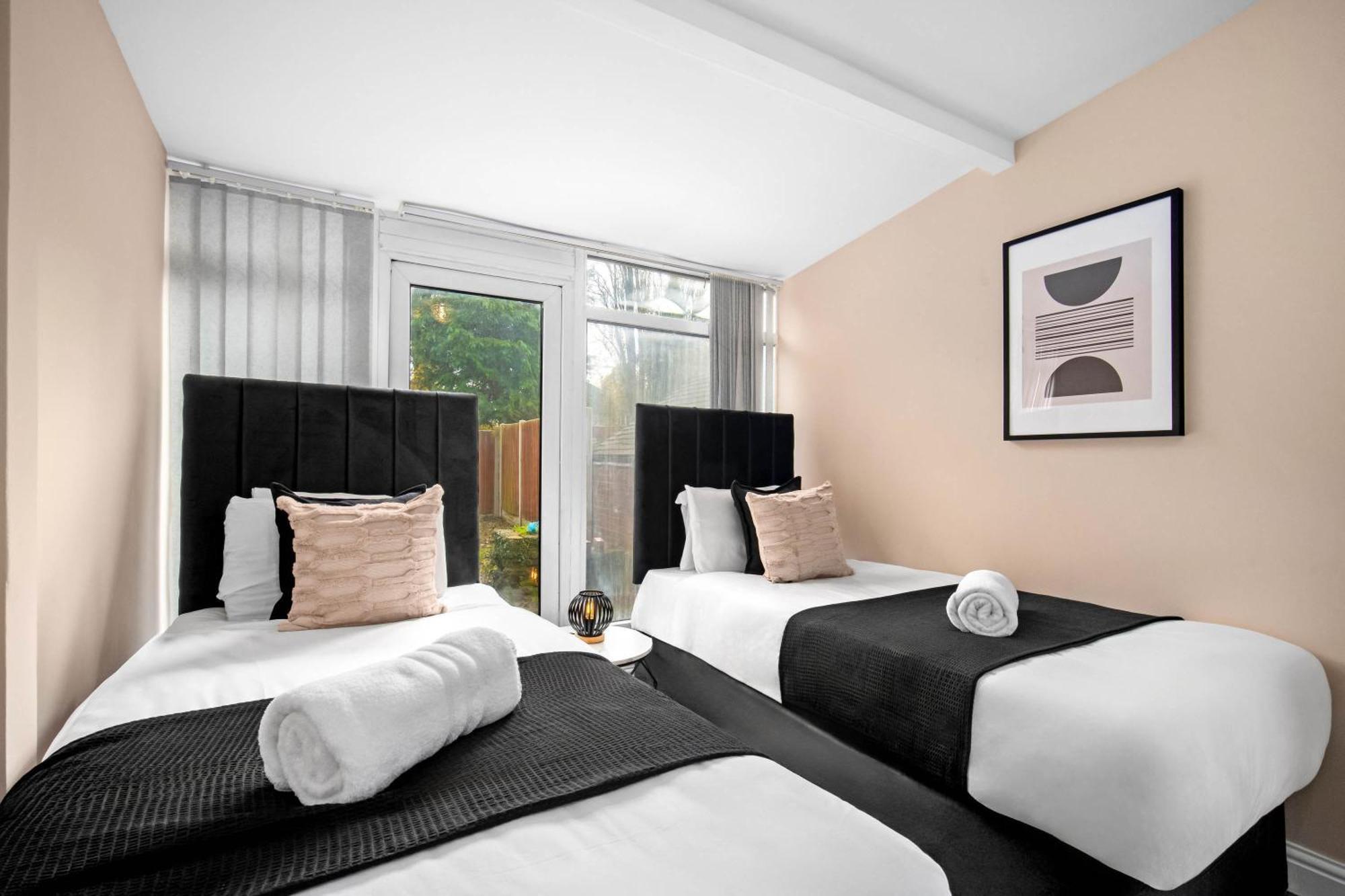 Apartment Spacious 5 Bed House - 11 Guests - Free Netflix - Parking 316c Birmingham