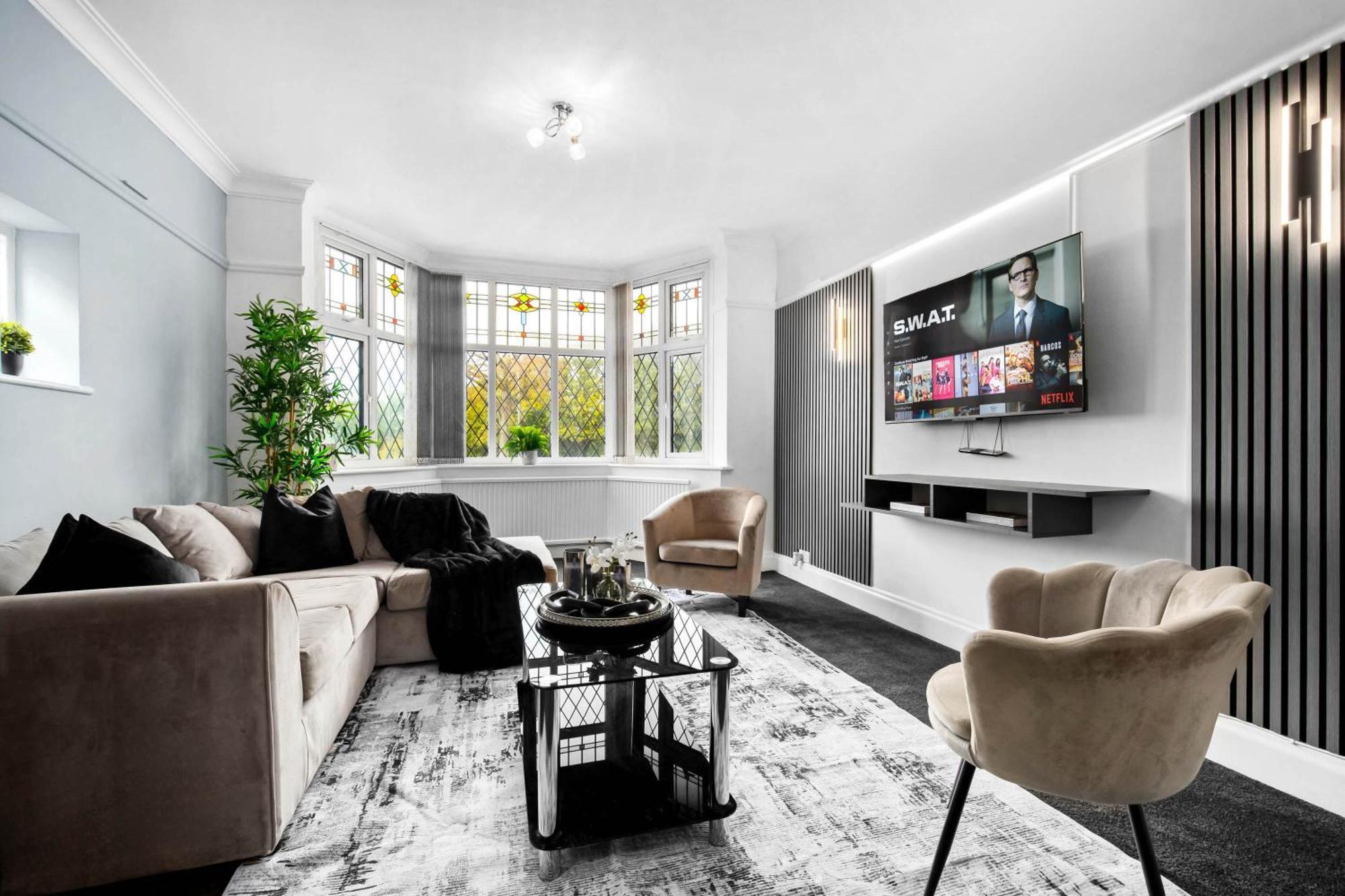 Apartment Spacious 5 Bed House - 11 Guests - Free Netflix - Parking 316c *