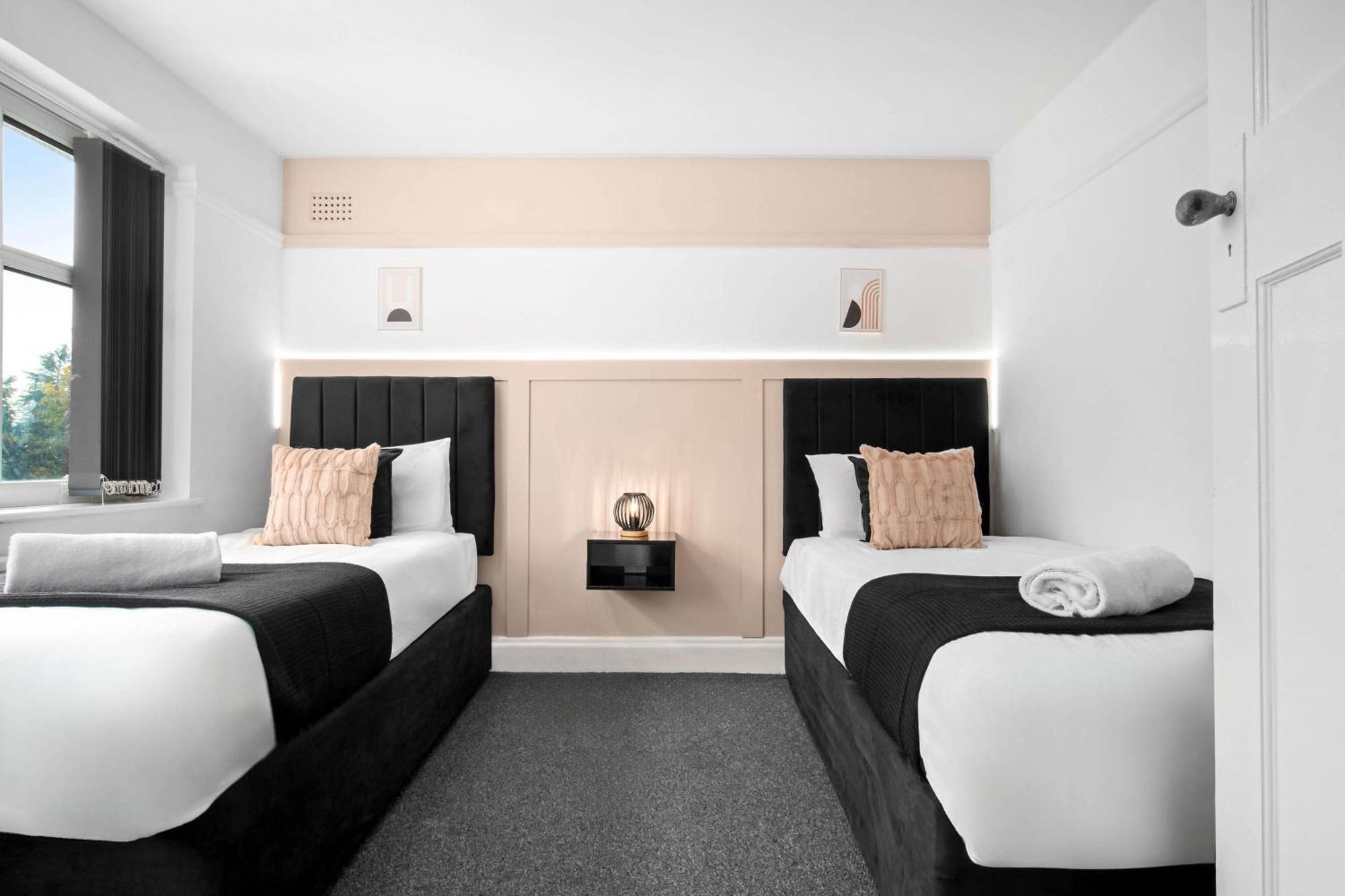 Spacious 5 Bed House - 11 Guests - Free Netflix - Parking 316c Birmingham