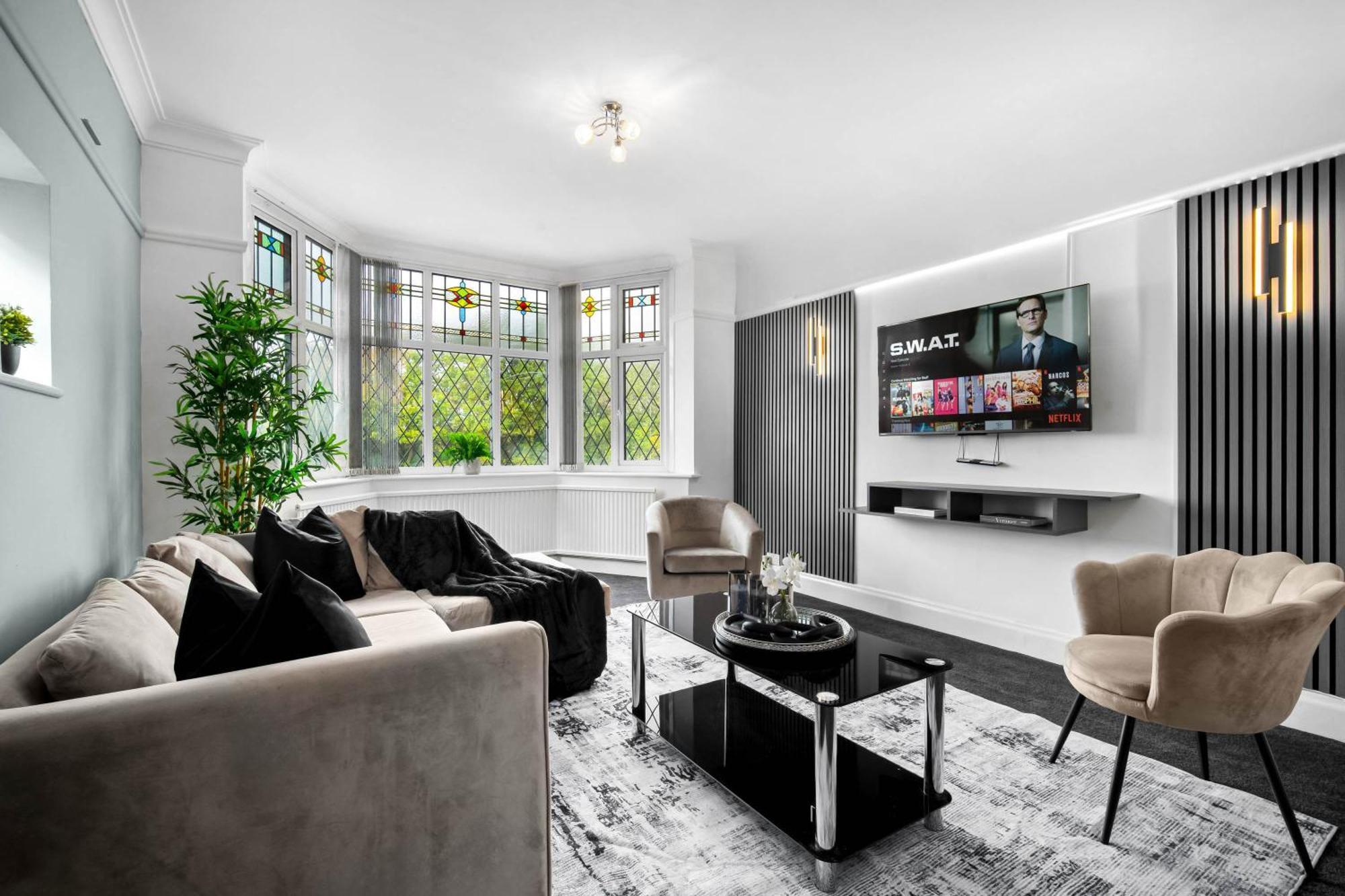 Apartment Spacious 5 Bed House - 11 Guests - Free Netflix - Parking 316c